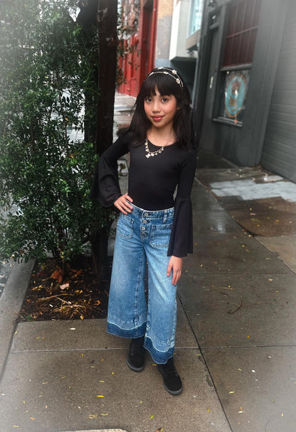 Mystery Bell Sleeve Leo